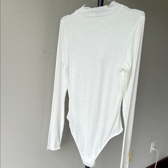 NWOT Free People Weekend Vibe Mock Neck Long Sleeve Bodysuit - Size Medium - Picture 5 of 7